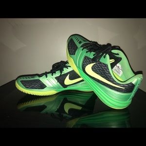 Men’s Nike Kobe Mentality Basketball Shoe
